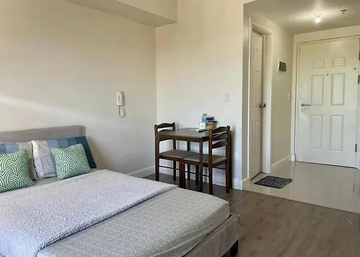 Spacious And Stunning At The Heart Of アパート