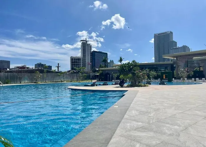 Spacious And Stunning At The Heart Of セブ市
